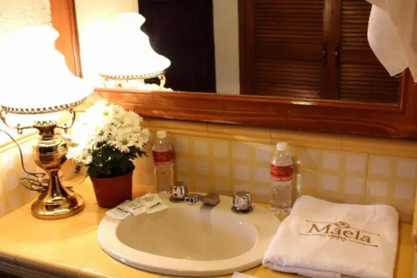Hotel Maela 10